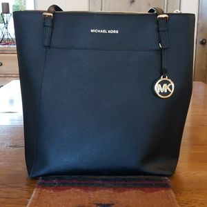 Michael Kors Jet Set Voyager